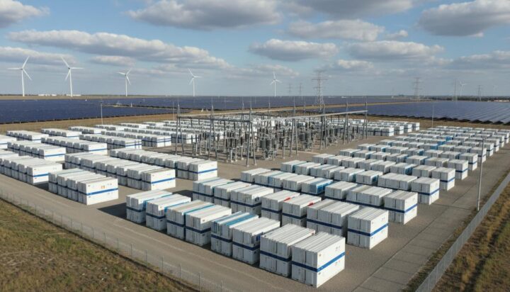 Восточная Европа: Hithium и KNESS Group поставят 2 ГВт·ч накопителей энергии